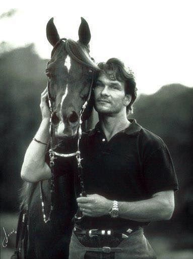 Patrick Swayze and his Arabian stallion Tammen. Lisa Niemi, Patrick Swayze Dirty Dancing, Septième Art, Patrick Swayze, Dirty Dancing, Famous Faces, Mulan, A Horse, Beautiful Horses