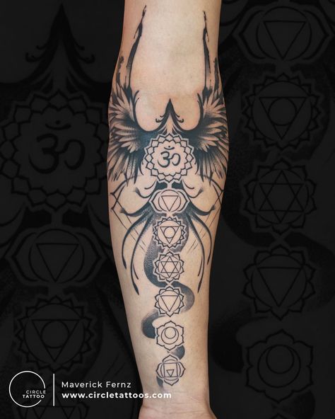 Simbols Tattoo, Celtic Tattoos For Men, Inside Of Arm Tattoo, Hindu Tattoos, Band Tattoos For Men, Delicate Tattoos For Women, Mangas Tattoo, Full Hand Tattoo, 50 Tattoo