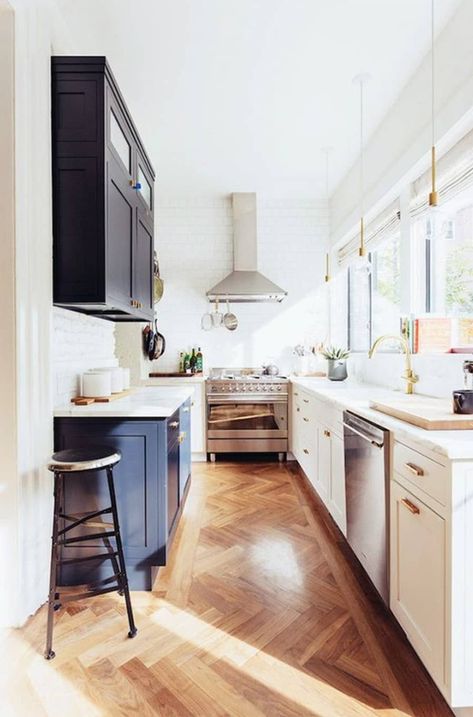 Narrow Kitchen Design, Galley Kitchen Ideas, Brooklyn Kitchen, Small Galley Kitchen, Galley Kitchen Design, Townhouse Interior, Galley Kitchens, Narrow Kitchen, Small Kitchen Ideas