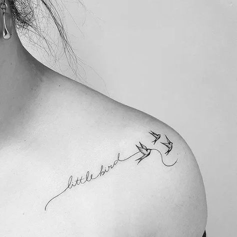 Collar Bone Tattoo Quotes, Bird Tattoos For Women, Cool Shoulder Tattoos, Bone Tattoo, Bone Tattoos, Tattoos For Women Flowers, Leg Tattoos Women, Collar Bone Tattoo, Collar Bone