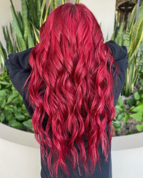 Hair Inspo Red Hair With Tinsel, Red Prom Hair, Red Hair Tinsel, Red Velvet Hair Color, Moodboard Red, Red Hair Inspiration, New Year Hairstyle, Reality Shifting, Wine Red Hair