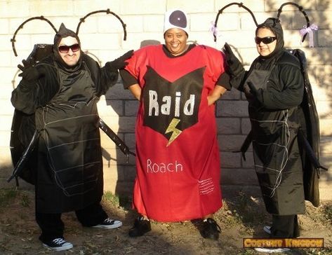 RAID !!!! Tattoo Trio, Halloween Costume Trio, Halloween Costume Ideas For Best Friends, Funny Group Costumes, Trio Pics, Trio Poses, Trio Friends, Halloween Costumes Scarecrow, Trio Halloween Costume Ideas