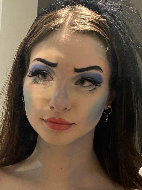 Corpse Bride Makeup Black Women, Emily Corpse Bride Makeup, Corpse Bride Makeup, Halloween Bride Costumes, Bride Halloween, Emily Corpse Bride, Corpse Bride Costume, Classy Halloween Costumes, Classy Halloween