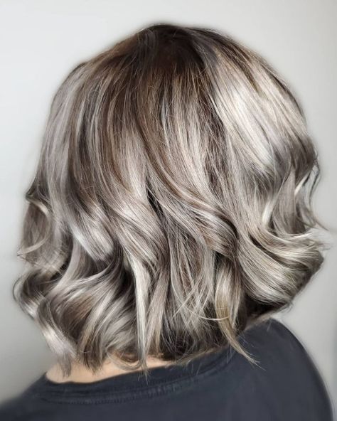 Silver Hair with Lowlights and Shadow Roots Transitioning To Gray Hair, Natural White Hair, Ash Grey Hair, Shadow Roots, Blue Grey Hair, Dark Grey Hair, Grey Hair Care, Grey Hair Dye, Grey Curly Hair