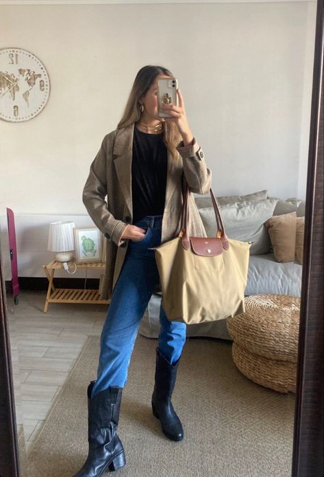 Le Pliage Outfit, Sage Green Outfit, Longchamp Le Pliage Outfit, Bag Longchamp, Work Fits, Ootd Inspo, Vision Boards, Outfits 2022, Green Outfit