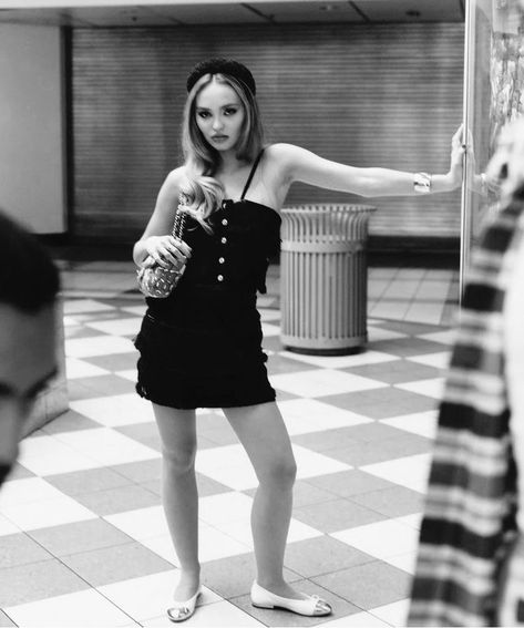 Lily Rose Depp Black And White, Lily Rose Depp Chanel, Lily Depp, Lily Rose Depp Style, Rose Depp, Music On Spotify, Model Aesthetic, Lily Rose Depp, Lily Rose