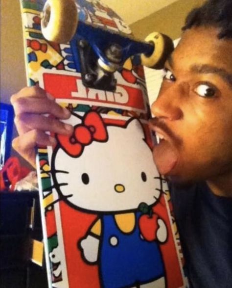 Lil Tracy Hello Kitty, Tracy Hello Kitty, Hello Kitty Skateboard, Iphone Wallpaper Hello Kitty, Yung Bruh, Lil Tracy, Hello Kitty Backpack, Kitty Backpack, Skateboard