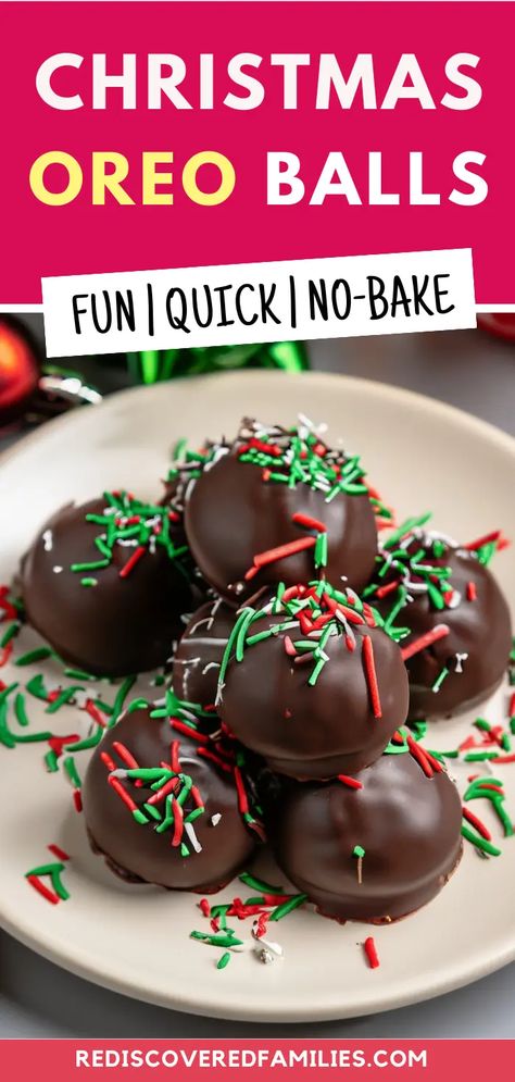 Get ready for festive joy with our Christmas Oreo Balls Recipe! These no-bake Christmas treats are really easy to make. Get the whole family involved in making them! Try our Christmas Oreo Truffles today! Oreo Cake Balls Christmas, Oreo Nutella Truffles, Reindeer Balls Recipe, Fudge Balls No Bake, No Bake Peppermint Snowballs, Christmas Oreo Balls Recipe, No Bake Christmas Balls, Easy Christmas Truffles No Bake, Melted Snowman Oreo Balls