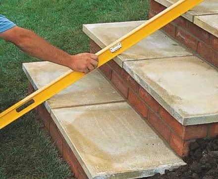 Diy Concrete Patio, Paver Steps, Pavers Diy, Patio Stairs, Brick Steps, How To Build Steps, Patio Steps, Garden Stairs, Back Steps