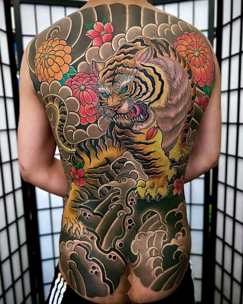 Japan Full Back Tattoo, Tiger Back Tattoo Japanese, Tattoo Full Back Japanese, Full Back Tattoos For Men Japanese, Japan Tiger Tattoo, Japanese Back Piece Tattoo, Traditional Japanese Back Tattoo, Japanese Tattoo Back, Japanese Full Back Tattoo