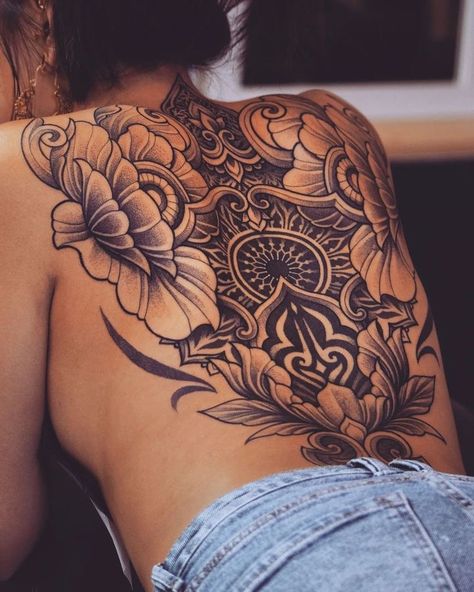 Maori Tattoo Frau, Hip Thigh Tattoos, Back Piece Tattoo, Forearm Tattoo Women, Leg Tattoos Women, Dope Tattoos For Women, Back Tattoo Women, Female Tattoo, Sleeve Tattoos For Women