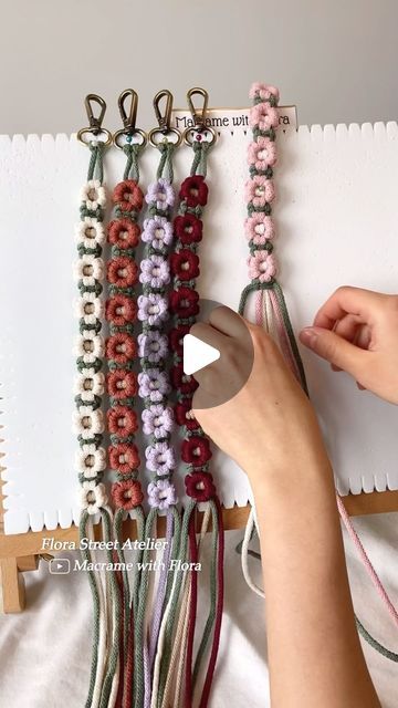 Diy Macrame Wristlet, Daisy Macrame Tutorial, Macrame Best Sellers, Macrame Wristlet Keychain Tutorial, Macrame Daisy Chain, Macrame Lanyard Diy, Macrame Wristlet Keychain Diy, Macrame Keychain Diy Tutorials, Macrame Daisy Keychain