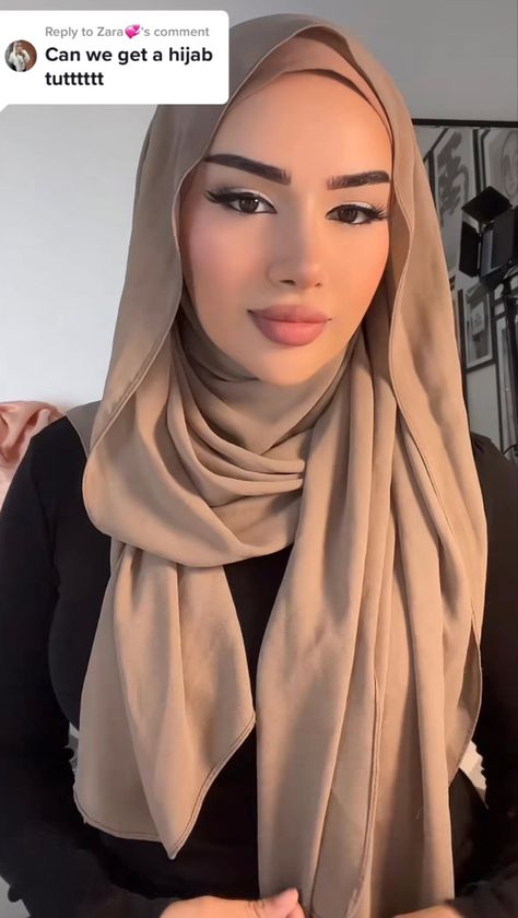 flowy hijab modest full coverage style inspiration Hijab Styles Full Coverage, Hijab Style Full Coverage, Full Coverage Hijab Styles, Flowy Hijab Style, Flowy Hijab Tutorial, Full Coverage Hijab Tutorial, Full Coverage Hijab, Beau Hijab, Dupatta Styling