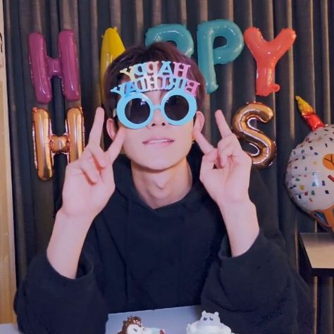 ENHYPEN Weverse Live [231015] Heeseung Birthday, Beautiful People, Birthday, 10 Things