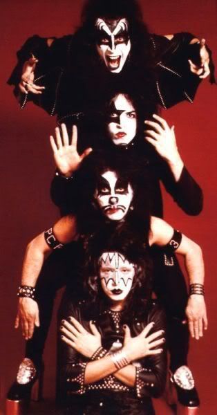 Kiss, 1974 Kiss Group, Kiss Poster, Banda Kiss, Kiss Artwork, Gene Simmons Kiss, Kiss Images, Peter Criss, Kiss Army, Kiss Pictures