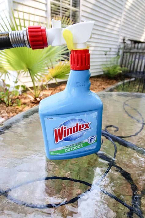 How to Clean Outdoor Windows with Windex Outdoor Sprayer Windex Outdoor Window Cleaner, Window Washing Solution, Cleaning Outside Windows, Clean Outdoor Windows, Window Cleaner Recipes, New Home Cleaning, Best Window Cleaner, Best Glass Cleaner, Window Cleaning Solutions