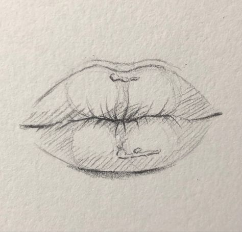 Tongue Sketch Pencil Drawings, Lip Drawing Easy, Lips From The Side Drawing, How To Draw Full Lips, Drawing Reference Lips, Lips Tutorial Drawing Sketches, Realistic Lips Tutorial, Facial Features Sketch, Female Lips Drawing