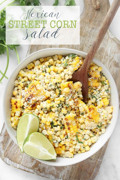 Mexican Street Corn Dip, Mexican Street Corn Recipe, Street Corn Salad, Street Corn Recipe, Mexican Appetizers, Mexican Street Corn Salad, Corn Salad Recipes, Resep Salad, Corn Recipe