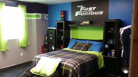 Fast And Furious Room Decor Ideas, Fast And Furious Room Ideas, Fast And Furious Bedroom Ideas, Fast And Furious Room Decor, Gamer Bedroom Ideas, Unique Bedrooms, Teal Bedroom Decor, Gamer Bedroom, Car Room