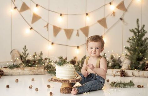 Cake Smash Theme, Baby Birthday Photoshoot, Cake Photoshoot, Cake Smash Ideas, Boys First Birthday Party Ideas, Baby Cake Smash, Boys 1st Birthday Party Ideas, Baby Birthday Decorations, Baby Boy 1st Birthday Party