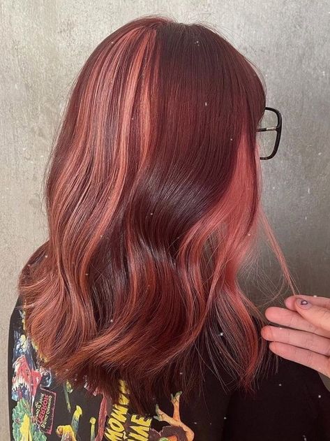 Inspiration Deep Maroon Hair With Blonde, Quarter Hair Color, Auburn Hair With Color Blocking, Two Toned Dark Hair, Hair Panels Colored, Subtle Two Tone Hair, Unquie Hair Color, Burgundy Color Block Hair, Auburn Color Block Hair