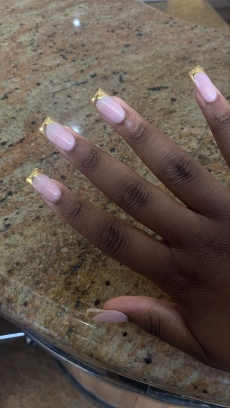 Metallic Gold French Tip Nails, Short Golden Nails, Prom Nails Gold, Metallic French Tip Nails, Gold French Manicure, Silver French Tip Nails, Gold French Nails, Gold Prom Nails, Gold French Tip Nails