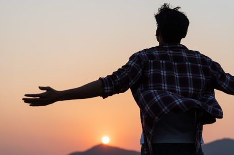 A man spread his arms Happy Birthday Dj, Dark Room Photography, Whatsapp Profile Picture, Happy Man, Happy Guy, Spirit Soul, Happy Photos, Money Pictures, Men Photoshoot