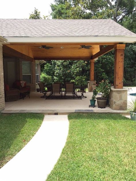 Small Covered Patio, Roof Patio, Covered Patio Design, Slider Door, Covered Patios, Patio Covers, Covered Deck, Casa Country, Patio Cover