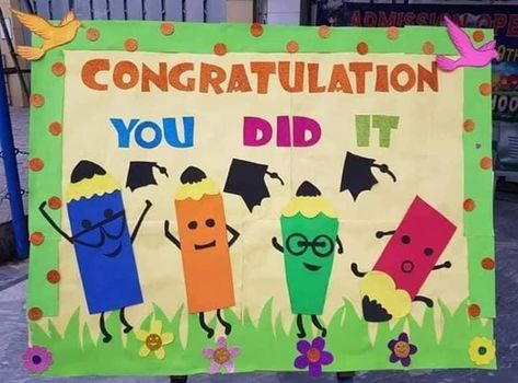 Result Day Board Decoration Ideas, Graduation Bulletin Board, Soft Board Decoration, Birthday Board Classroom, Butterflies Activities, School Art Activities, Easy Disney Drawings, School Board Decoration, Graduation Poster