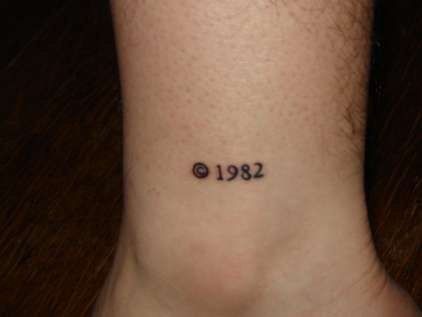 @1982 tattoo #wantit Birth Tattoo, Petit Tattoo, Simple Tattoo Designs, Small Tattoos Simple, 1 Tattoo, Birth Year, Small Tattoo, S Tattoo, Skin Art