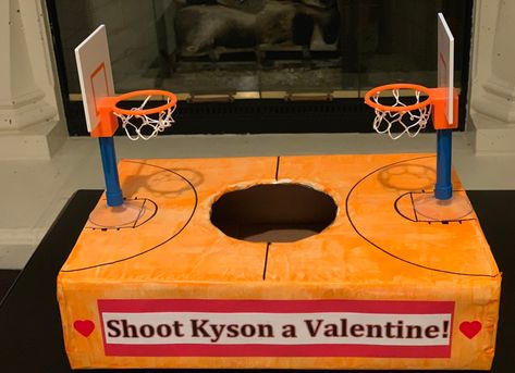 Boy Valentines Boxes Diy, Basketball Valentine Boxes, Diy Valentines Box, Valentine Boxes For School, Kids Valentine Boxes, Valentine's Day Party Games, Valentine Card Box, Easy Valentine Crafts, Valentine Day Boxes