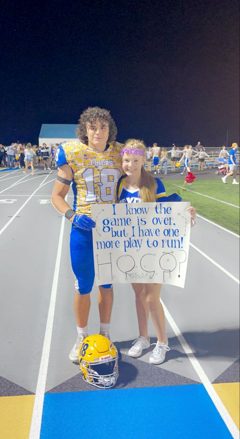 Homecoming Posals Ideas, Football Hoco Responses, Volleyball And Football Hoco Proposals, Football Asking To Homecoming, Hock Proposals Football, Hoco Poster Ideas Homecoming Proposal Football, Hoco Sign Ideas For Cheerleaders, Hoco Poster Ideas Cheer, Ideas For Hoco Proposal