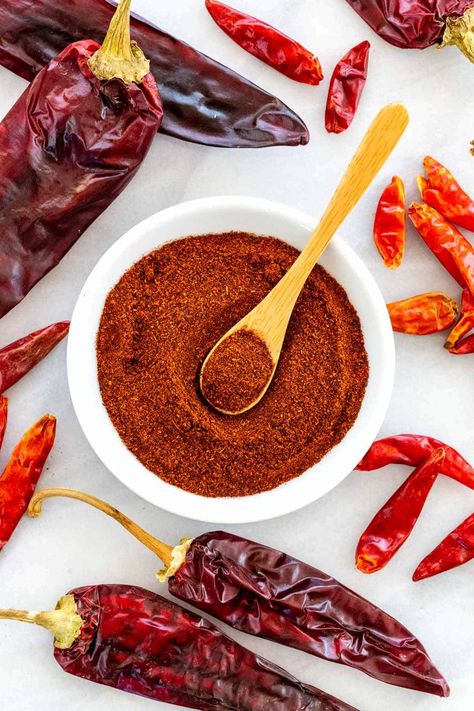 Chili Powder Recipe Homemade, Chili Powder Recipe, Flower Gardening Ideas, Outdoor Garden Design, Aesthetic Gardening, Flowers Valentines, Outdoor Gardens Landscaping, Spices Packaging, Chili Spices