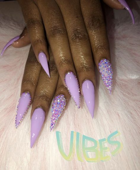 Purple Acrylic Nails, Lavender Nails, Stiletto Nails Designs, Birthday Nails, Girls Nails, Manicure Y Pedicure, Pretty Acrylic Nails, Dope Nails, Creative Nails