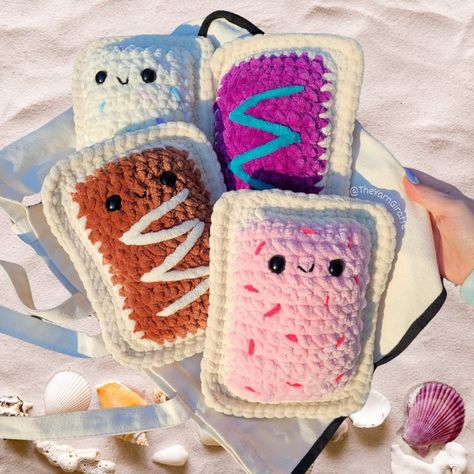 Toaster Pastry Crochet Pattern, No-sew, Crochet Pillow Pattern, Crochet Pop Tart Pattern, Crochet Plushie Pattern, Crochet Food, Amigurumi - Etsy Amigurumi Pop Tart, Preppy Things To Crochet, Crochet Pop Tart Free Pattern, Pop Tart Crochet Pattern, Easy Crochet Food, Crochet Patterns Food, Crochet Patterns Easy Beginner, Cute Crochet Food, Market Crochet Ideas