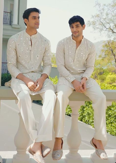 Abhinav Mishra Mens Wear, Indian Wedding Suits Men, Abhinav Mishra, Haldi Ceremony Outfit, Indian Wedding Clothes For Men, Check Outfit, Wedding Dresses Men Indian, Men Fashion Photo, Indian Wedding Outfit