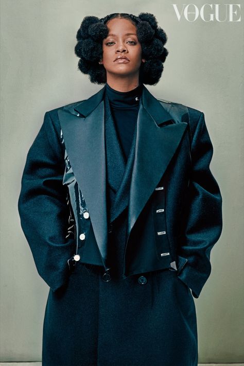 Writer Funmi Fetto makes the point loud and clear that the durag “has been reclaimed as a symbol of black beauty, a signifier of style worn on the streets, the catwalk, the red carpet...and now the cover of ‘Vogue.’. Rihanna Editorial, Rihanna Vogue, Rihanna Cover, Living In London, Rihanna Style, Bad Gal, Vogue Covers, Vogue Uk, Rihanna Fenty