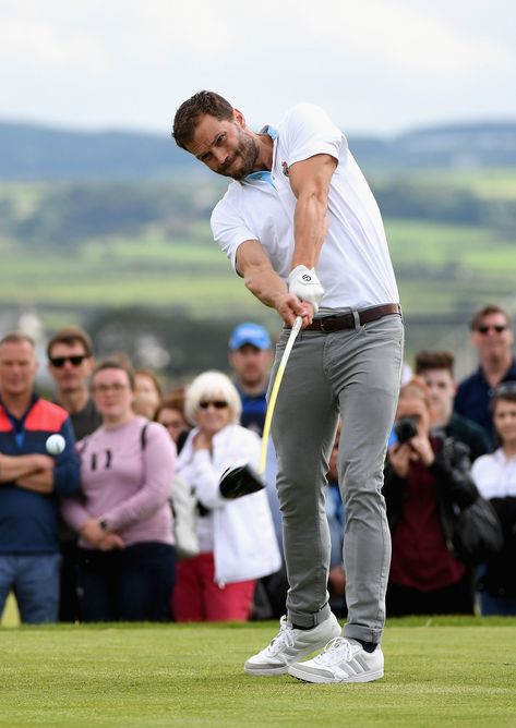 Golf Style Men, Golf Fashion Men, Mens Golf Fashion, Jaime Dornan, Manly Men, Golf Attire, Golf Wear, Golf Gloves, Christian Grey