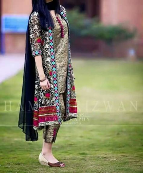 Fashion and style Open Shirt Design, Front Open Dress, Open Dress, Shrug For Dresses, Open Shirt, New Blouse Designs, Pakistani Dresses Casual, Dress For Girls, Pakistani Dress Design