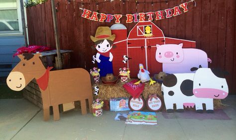 Farm birthday party fisher price photo booth Animals Birthday Party Ideas, Farm Animals Birthday, Animals Birthday Party, Farm Themed Party, Barnyard Birthday Party, Farm Theme Birthday, Farm Animal Party, Farm Animals Birthday Party, Farm Themed Birthday Party