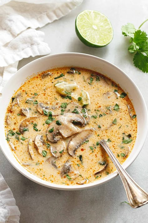 Thai Coconut Mushrooms Soup - #thai #coconut #soup #recipe #eatwell101 - This creamy Thai coconut soup is what you crave when it's chilly outside and yet want a light, comforting dinner option. This healthy Thai soup recipe is vegetarian and gluten-free! - #recipe by #eatwell101® Thai Coconut Mushroom Soup, Vegan Thai Lemongrass Coconut Curry Soup, Mushroom Coconut Curry, Thai Mushroom Soup, Pescatarian Soup, Coconut Mushroom Soup, Coconut Soup Thai, Slow Cooker Recipes Vegetarian, Easy Dinner Vegetarian