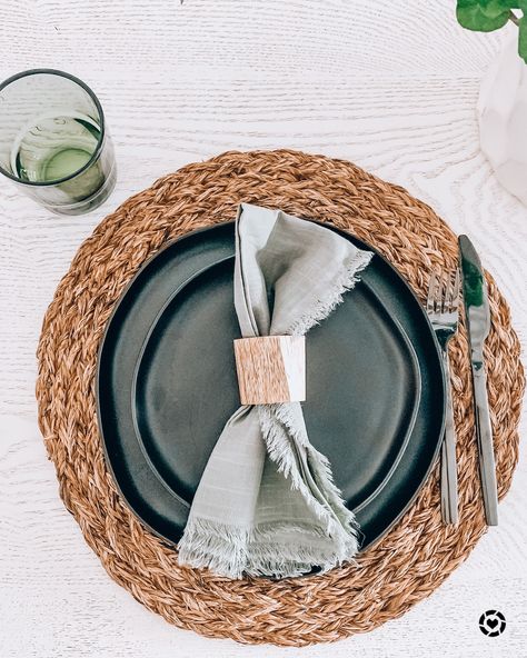 Sage Green Dinner Setting, Sage Green Plates Table Settings, Sage Place Setting, Lady Lair, Craftsman Dining Room, Corner Restaurant, Green Placemats, Green Plates, Modern Craftsman