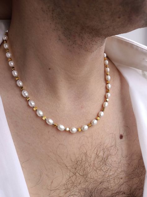 Pearl Men Necklace, Mens Pearls, Mens Pearl Necklace, Y2k Choker, Pearl Necklace Real, Stingray Tattoo, Men Necklaces, Real Pearl Necklace, Choker Gold