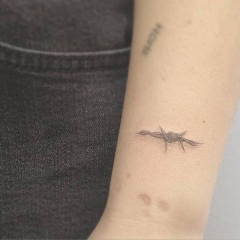 Barb Wire Tattoo, Barbed Wire Tattoo, Wire Tattoo, Barbed Wire Tattoos, P Tattoo, Barb Wire, Upper Arm Tattoos, Arm Tattoos For Women, Barbed Wire