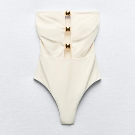 New With Tag Zara 2024 Collection This Item Runs Small Bandeau Swimsuit With Removable Cups. Cut Out Detail And Front Metal Pieces. Interior Lining. Ecru | 0167/214 84% Polyamide 16% Elastane Lining 84% Polyamide 16% Elastane Filling 100% Polyurethane Which Has At Least Outer Shell 84% Rcs-Certified Recycled Polyamide Lining 84% Rcs-Certified Recycled Polyamide Classy One Piece Swimsuit, Honeymoon Bathing Suit, Wedding Swimsuit, Elegant Swimsuit, White Bathing Suit, Spring Break Outfit, Bandeau Swimsuit, Zara New, White Swimsuit