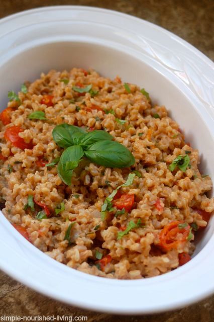 Farro with Cherry Tomatoes, Basil and Parmesan Cheese | Easy Healthy Weight Watchers Recipes #WeightWatchers #CrockPot Faro Recipe, Simply Filling Recipes, Tomato Casserole, Farro Recipes, Healthy Low Calorie, Points Plus, Simply Filling, Calorie Recipes, High Carb