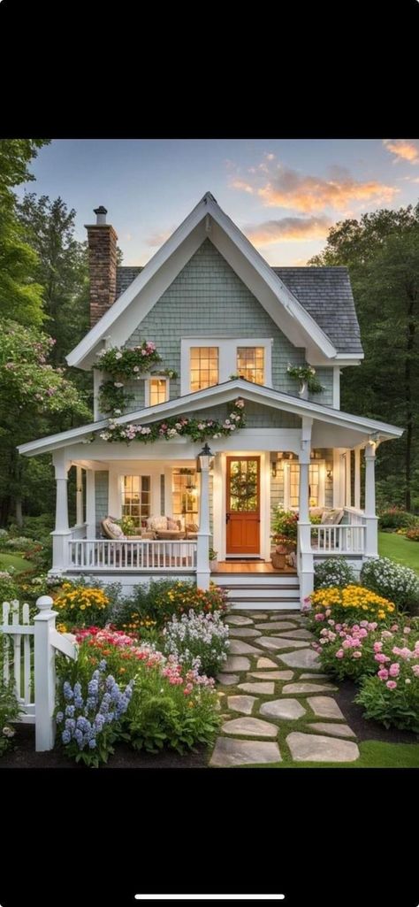 Tiny Home Exteriors, Sims 4 Entryway, House Styles Exterior, Country Cottage Farmhouse, Cottage Exteriors, Tiny House Exterior, Fairytale House, Cozy Cottages, Small Cottage Homes