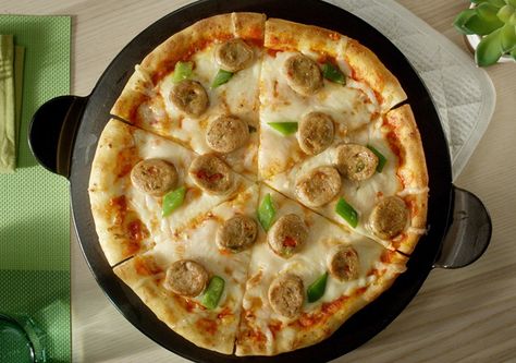 Chicken Sausage Pizza | al fresco Chicken Sausage Pizza, Stuffed Cabbage Casserole, Heart Healthy Recipes Easy, Recipe For Pizza, Easy Apple Dumplings, Chicken Sausage Recipes, Italian Chicken Sausage, Sausage Pizza, Pizza Calzones