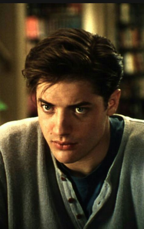 Brendan Fraser in With honors 1994***Lili With Honors Movie, Brendan Fraser Aesthetic, With Honors, Branden Fraser, Young Brendan Fraser, Brendan Fraser 90s, Brandon Fraser, Brendan Fraser Now, Brendan Fraser The Mummy