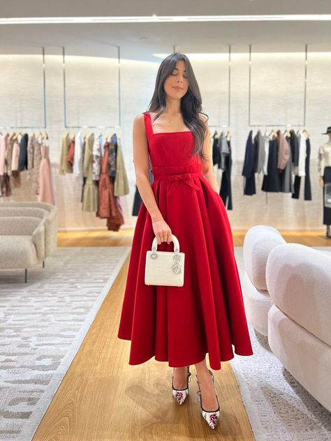 Chic Red Mid-length Dress, Red V-neck Midi Dress For Dinner, Red Midi-length Cocktail Evening Dress, Dakota Johnson Red Dress Fifty Shades, Red V-neck Midi Party Dress, Filipiniana Dress, Satin Evening Dresses, Red Fashion, Smart Casual